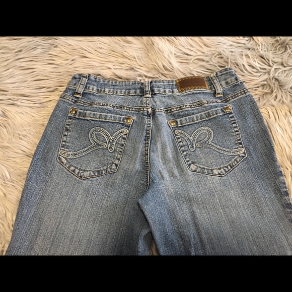 4/$20 Rocawear Jeans - Picture 4 of 8